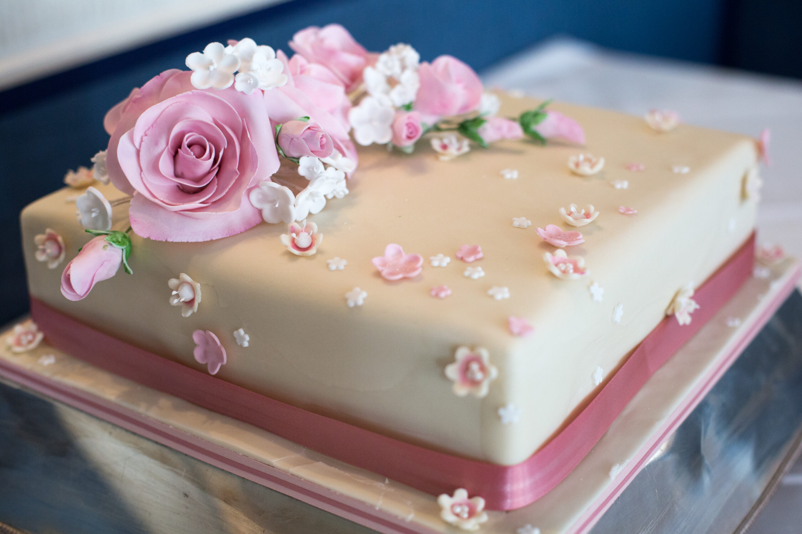 LM Photography - Square, pink and rosy wedding cage